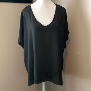 Absolute Angel Women’s black dress shirt size XL